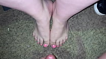 Piedi molto belli eiaculazione sulle dita dei piedi sexy BBW Latina