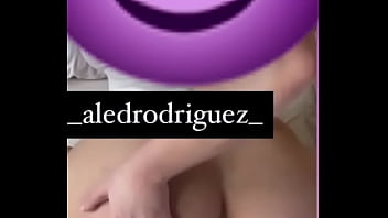 Sigueme en Instagram papi estoy muy caliente venezolana  aledrodriguez