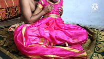 Sex mit Hausfrau in rosa Sari