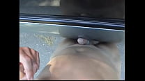 Cumming in cima a una macchina