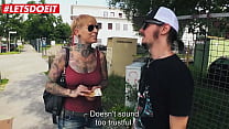 LETSDOEIT - #Lady Kinky Cat - MILF alemana tatuada se une a un viaje hardcore con la furgoneta de Berlín