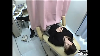 ~ Shameful internal examination table examination 26-year-old housewife Yuko ~ All gynecological examinations File02-C