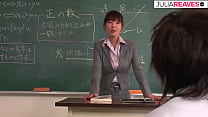 Une enseignante de Tokio baise dans la salle de classe, un film japonais complet non censuré