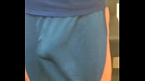 Dick twerking en pantalones cortos de baloncesto