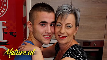 Horny Stepson Always Knows How to Make His Step Mom Happy! 10 min