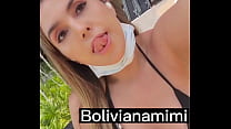 Sans calcinha se masturber dans le shopping... qui devine où c'est ? Vidéo complète sur bolivianamimi.tv