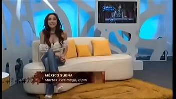 Sandra Corcuera â- Enseña SENOS en plein programme Mexique Sueña