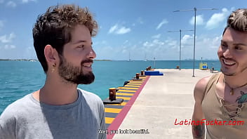 Caldo sesso gay latino in spiaggia- Rob Silva, Ken