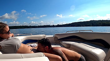 Последние несколько недель лета, поэтому нам пришлось заняться горячим сексом на озере