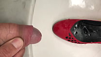 Pissing shoes in bath