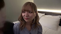 Japanische Teenie-Gruppensängerin wird hart gefickt und in POV abgespritzt. Sie hat einen schlanken Körper und schöne kleine Titten. Japanischer hausgemachter Amateurporno.　https://bit.ly/33i64yJ