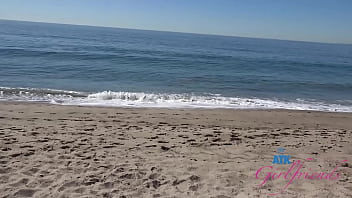 Beach date with Kourtney Ray who loved having her pussy played with and giving road head POV