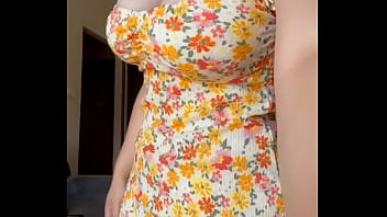 La Tía del Gore big natural tits with a flower dress
