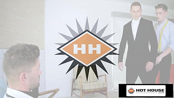 HotHouse - Hunk viene sputato in un caldo trio gay - Jay Tee, Shane Cook
