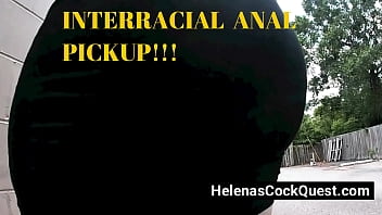 Helena Price Presents - Interracial Anal Hookup Com Exibicionista Esposa Sra. Sapphire! O marido dela escuta enquanto sua esposa leva um GRANDE GALO PRETO em sua bunda BRANCA CASADA!)