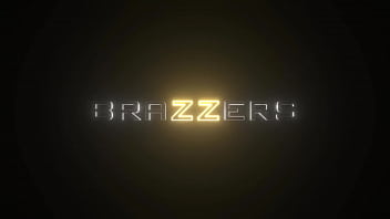 Filthy, Filthy Feet - Gizelle Blanco / Brazzers / full video www.brazzers.promo/88