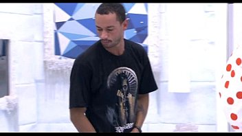Diego BBB14 wakes up excited