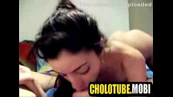 Brunette goloza eats her boyfriend's cock