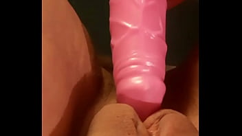Amateur teen pussy experiencing a vibrator for the first time