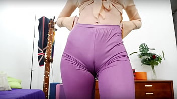 Bubble Butt Skinny Bendy Babe in Tight Latex Leggings and Boots!