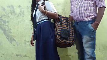 Indisches College-Mädchen hat sich mit ihrem Lehrer Mumbai Ashu schlecht benommen