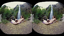 Orgasmo molhado de Yanks Beauty Sierra em vídeo VR