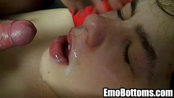 Emo twink Dakota Shine se fait baiser dans un verre 1024 3