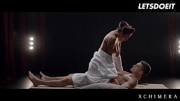 La zorra apasionada Vanessa Decker recibe un buen golpe en una sesión de sexo de lujo con Max Dior - LETSDOEIT