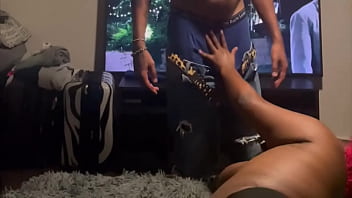 Cliente de massagem quer mais do que a massagem erótica que ela pediu