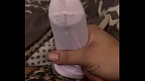 Sperma in einer rosa Socke