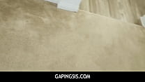 GapingSis - Die freche junge Stiefschwester (Veronica Vella) genießt den harten Schwanz von StepBros