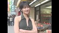 Chinesische Schlampe in Chinatown für 100 Dollar abgeschleppt und von Big Black Cock auf der Ladefläche eines Lieferwagens gefickt