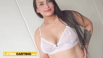 Curvilínea bunda grande modelo de lingerie colombiana buceta grossa esmagada em casting filmado