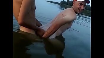 Immigrant gets anal sex outdoors