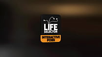Lifeselector - Petite Little Angel en una cachonda escapada de sexo interactivo