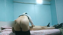 The plump figure massage technicians in the massage shop only provide sexual services to familiar customers