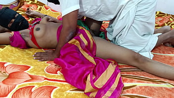 Femme chaude indienne préservatif pointillé fait maison HD Fuking