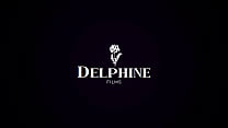 Delphine Films - セクシーな上司ヴァンナ・バルドーが従業員に支配される