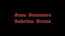 Sabrina Sweet attendait de manger au restaurant June Summers