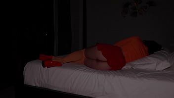 Zombie ha scopato Velma nella notte di Halloween
