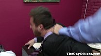Bryce Star трахает своего босса в офисе