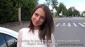 Schöne russische Teen anal gefickt POV im Freien